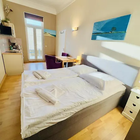 Apartment Windfluechter Am Kurpark Rostock